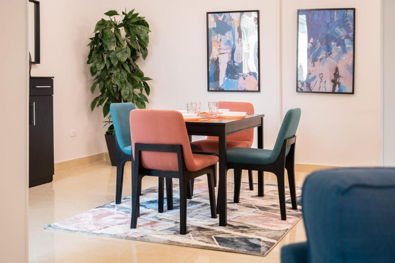 Distinct & Decent 2 Bdr Apt Steps From Nightlife And Airport El El Cairo Exterior foto
