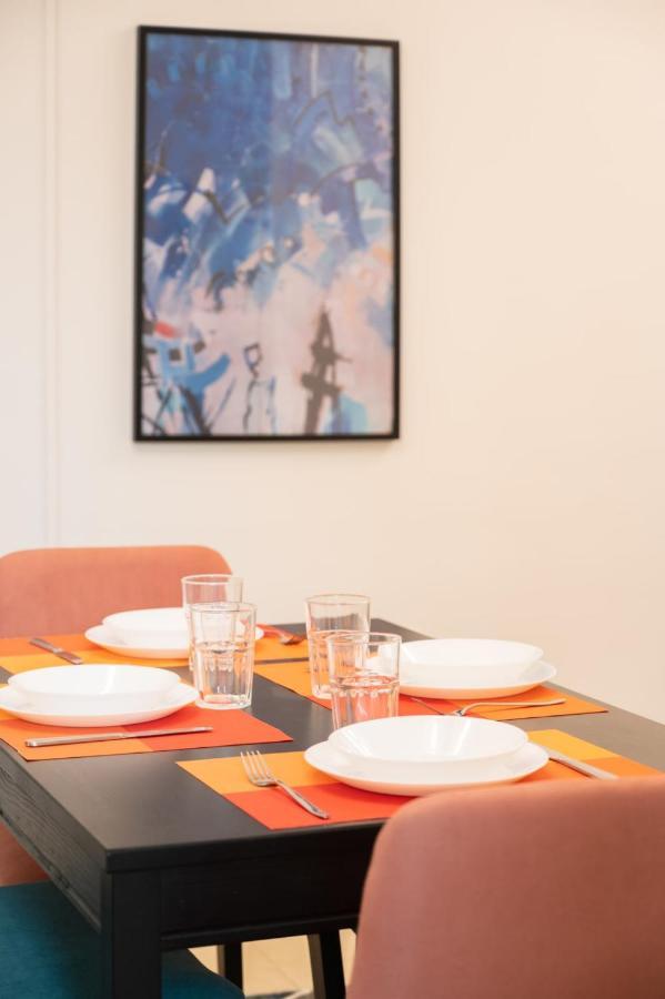 Distinct & Decent 2 Bdr Apt Steps From Nightlife And Airport El El Cairo Exterior foto