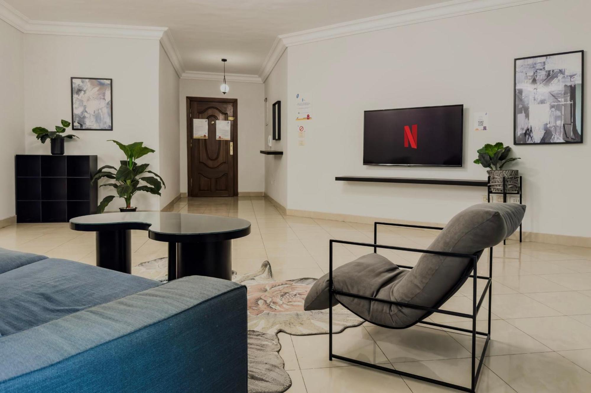Distinct & Decent 2 Bdr Apt Steps From Nightlife And Airport El El Cairo Exterior foto