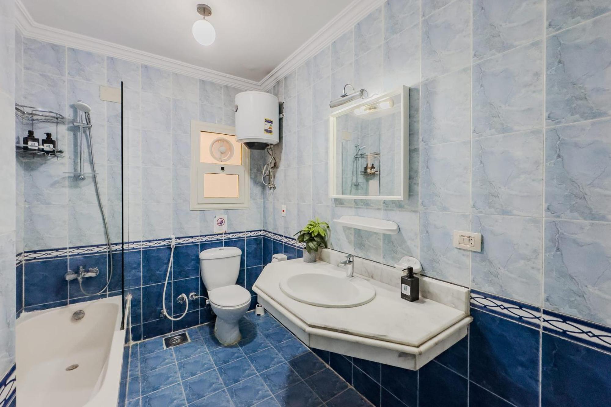 Distinct & Decent 2 Bdr Apt Steps From Nightlife And Airport El El Cairo Exterior foto