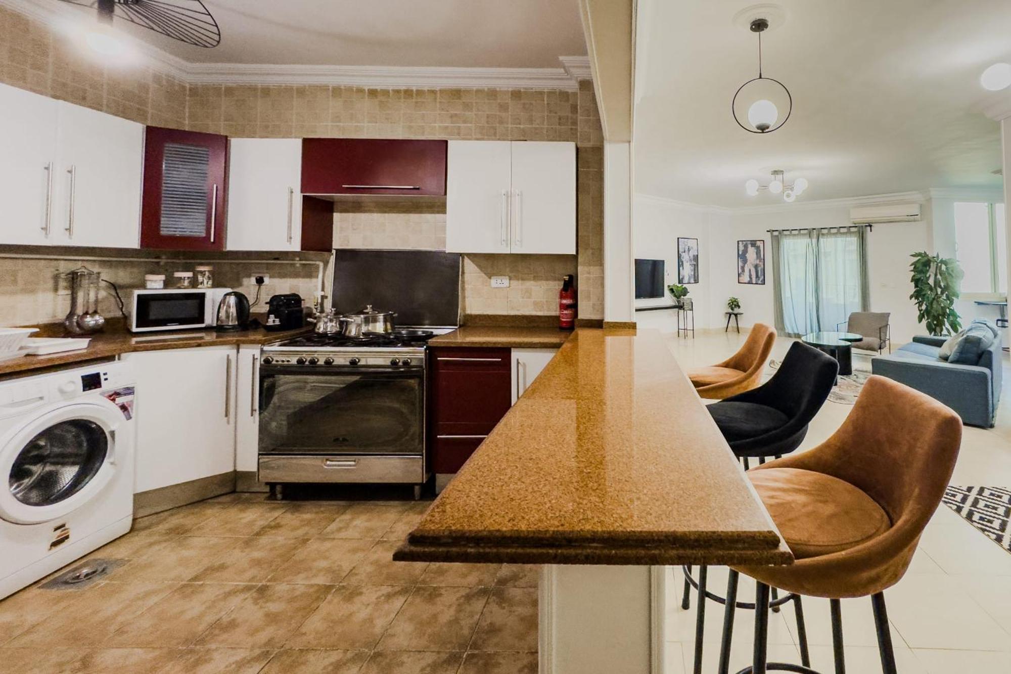 Distinct & Decent 2 Bdr Apt Steps From Nightlife And Airport El El Cairo Exterior foto